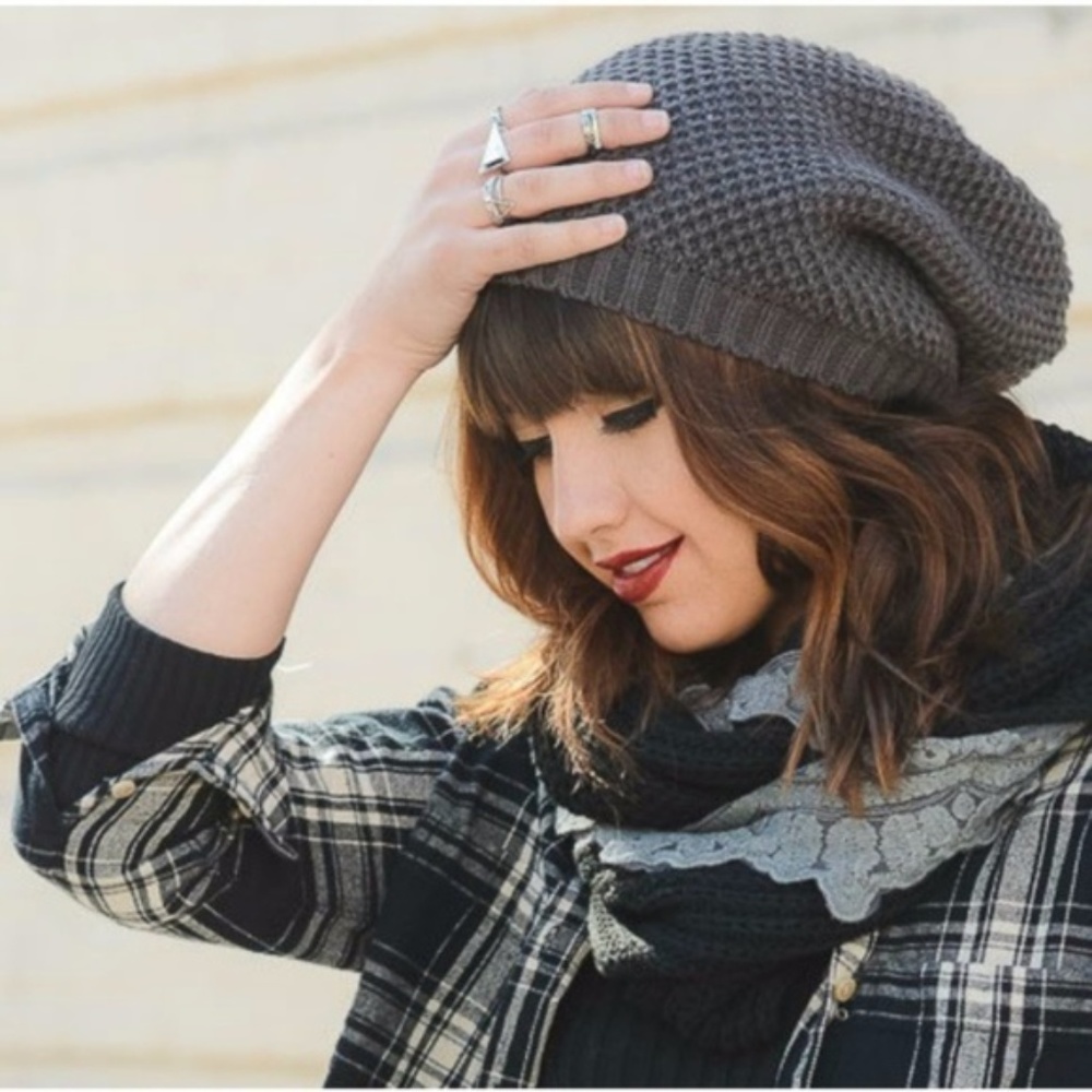 waffled // knit slouchy beanie hat charcoal gray